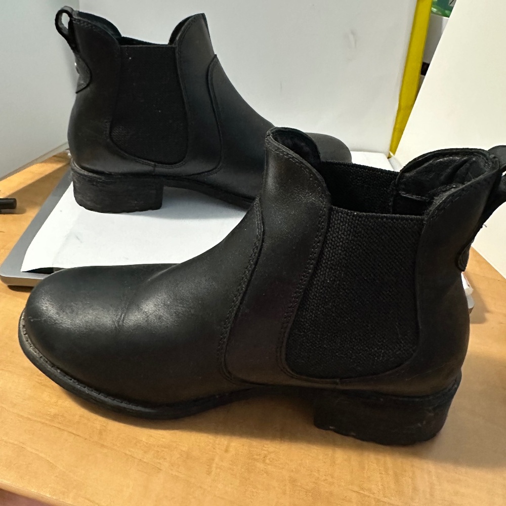 UGG Black Leather Booties – Size 8